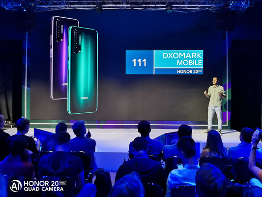 В России объявили цену на HONOR 20 PRO