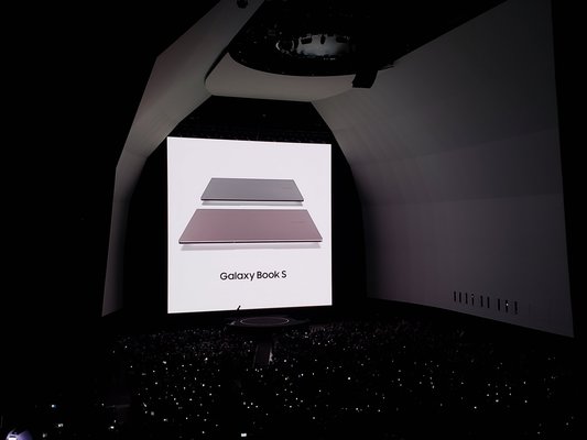Galaxy Book S — новый ноутбук Samsung на мобильном процессоре
