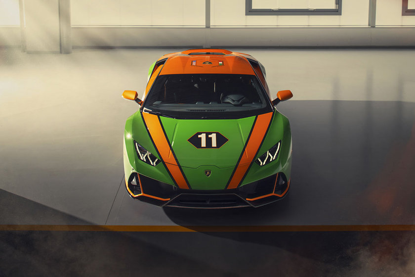 Lamborghini показала пару новых резвых суперкаров