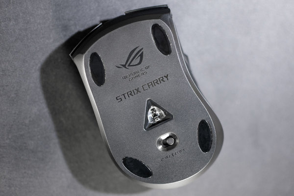 Героиня игровых ноутбуков: обзор ASUS ROG Strix Carry