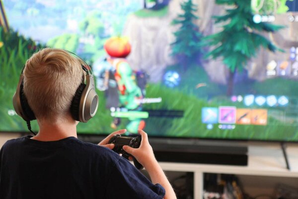 Пока пекари страдают, мы играем в Fortnite на PS4 + конкурс на консоль