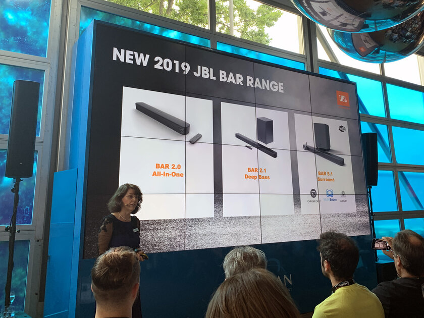 JBL на IFA 2019: Pulse 4 и другие разноцветные новинки компании