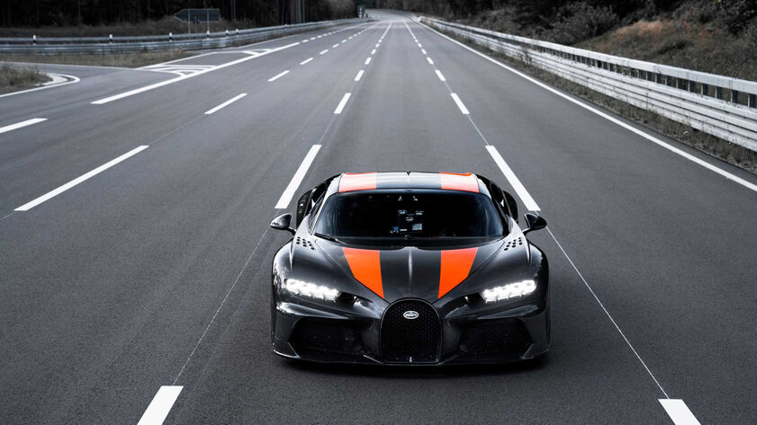 Как Bugatti Chiron удалось разогнать почти до 500 километров в час