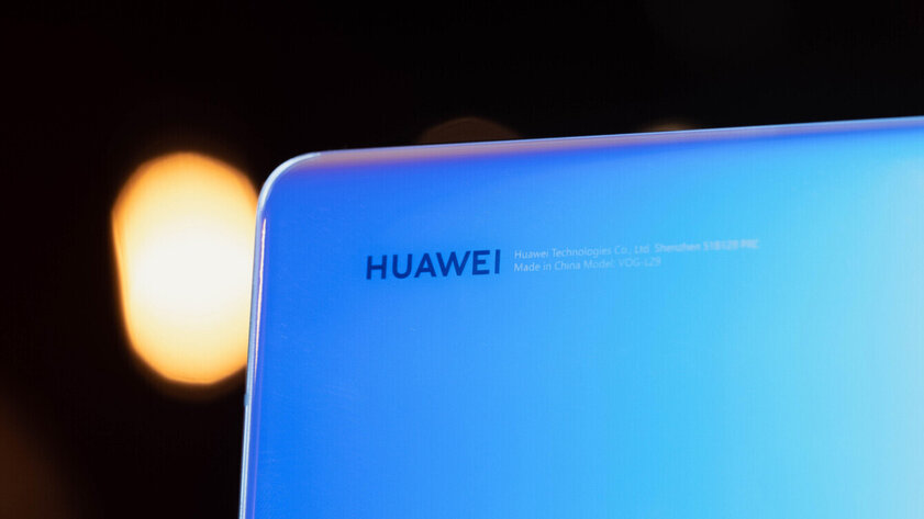 Как Huawei обходит запрет США и выпускает смартфоны с сервисами Google