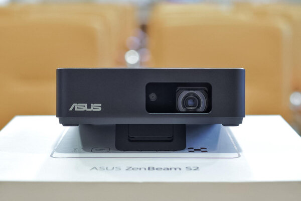 Обзор портативного проектора ASUS ZenBeam S2: золотая середина?