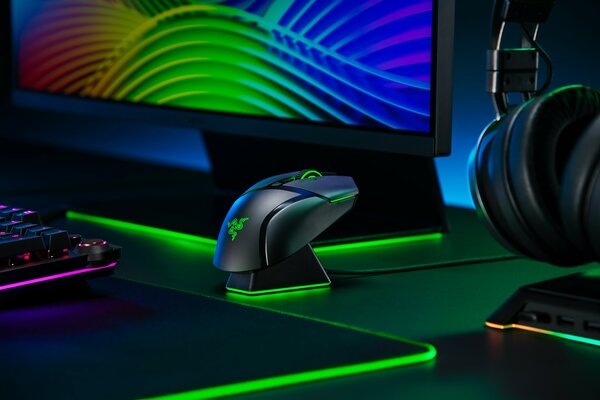 Razer выпустила беспроводные мыши Basilisk с самыми быстрыми сенсорами