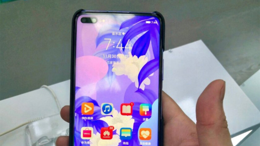 Huawei Nova 6 попал в сеть до анонса: у него большая дырка в экране