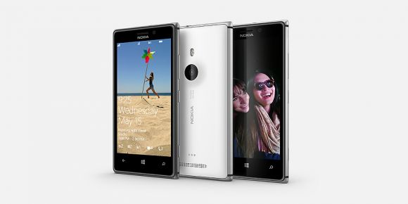 Nokia Lumia 925 появится на прилавках российских магазинов в июле
