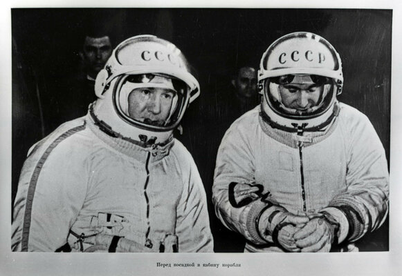 Россия рассекретила документы о первом выходе человека в открытый космос