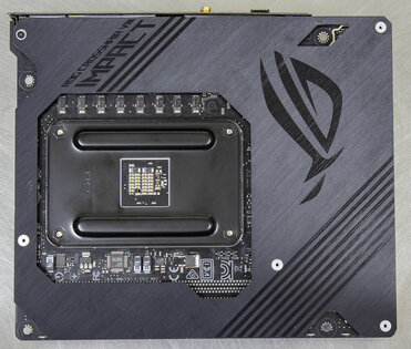 Компактный шедевр: обзор ASUS ROG Crosshair VIII Impact
