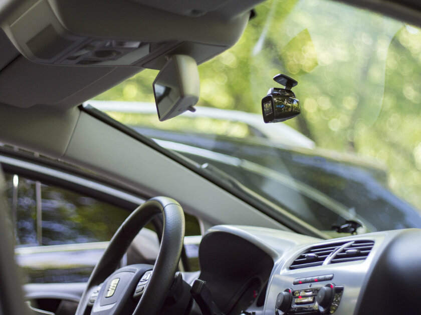 Как выбрать видеорегистратор в авто: важные параметры и полезные советы