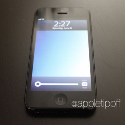 В сети появились фотографии новой iOS 7
