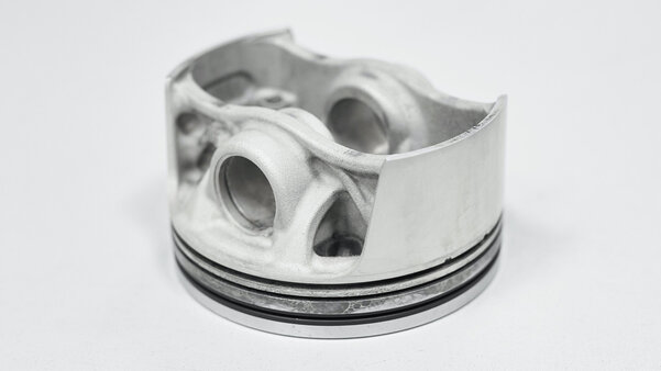 Porsche начал делать поршни двигателя на 3D-принтере