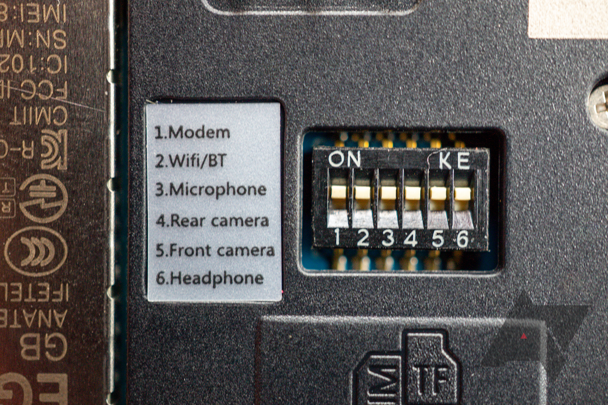PinePhone — Linux-смартфон с физическими выключателями датчиков и 17 операционными системами на microSD