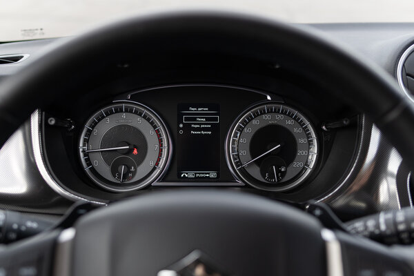 Тест-драйв Suzuki Vitara '20: отзывчивый мотор и узнаваемость на дороге