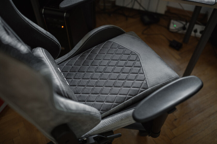 Что такое современное игровое кресло? Обзор двух моделей от AeroCool