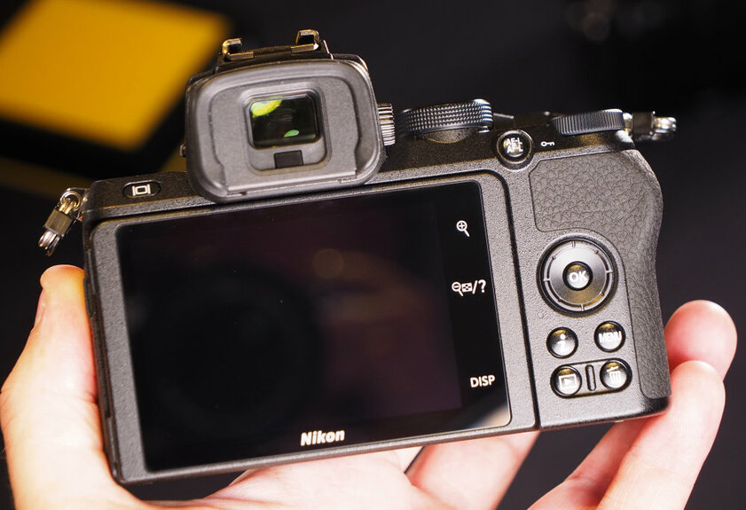 Беззеркальные фотоаппараты — если фотографировать хочется, а телефона мало. Какую модель выбрать новичку