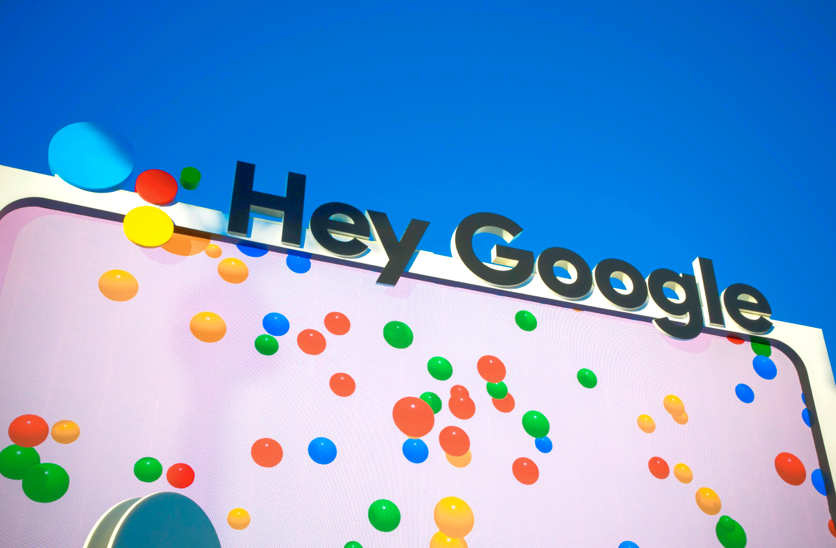 Гид по Google: какие гаджеты выпускает крупнейший поисковый гигант