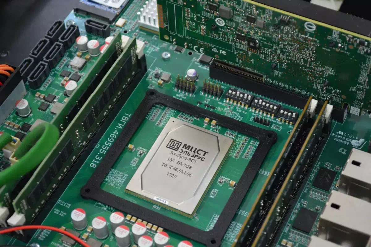В России готовят отечественный процессор «Эльбрус» с 32 ядрами и техпроцессом 6-7 нм