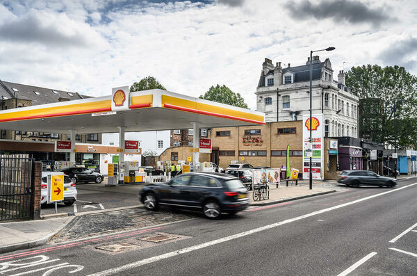 Shell заново изобретает заправочную станцию для электромобилей