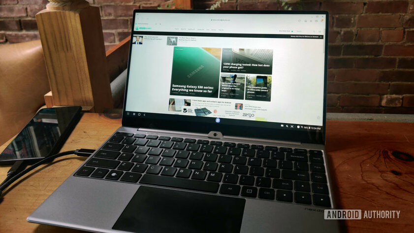 Ноутбук, который работает на мощностях подключаемого смартфона. Обзор NexDock Touch