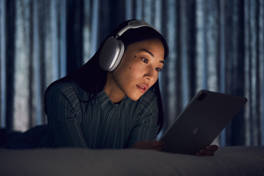Apple представила AirPods Max: симбиоз качества звука и уникального дизайна по цене iPhone 12 mini