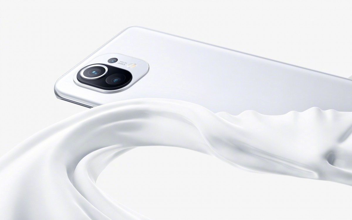 Xiaomi анонсировала Mi 11: первый смартфон на базе Snapdragon 888 и первый без зарядки после iPhone 12