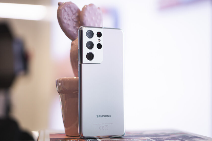 Лучший из лучших: Galaxy S21 Ultra получил поддержку стилуса и новые камеры