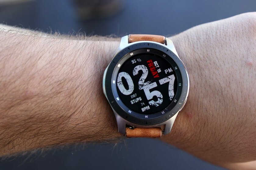 Инсайдер: Samsung откажется от собственной прошивки Tizen в часах в пользу Wear OS