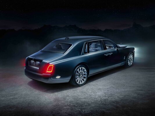 Rolls Royce представила Phantom Tempus Collection: ограниченную линейку в честь космоса