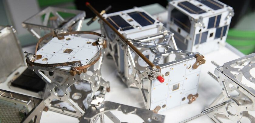 Сделано в России: нейтринный телескоп, «живая» гель-кожа и другие изобретения марта