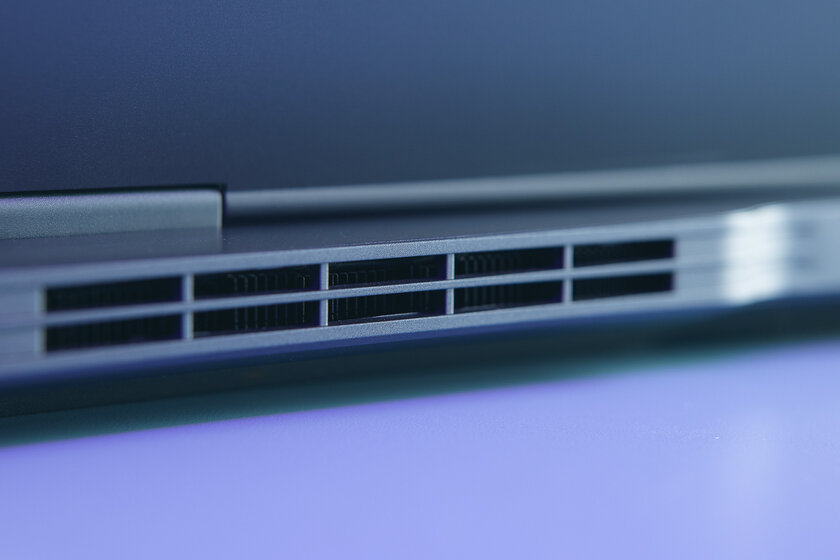 На что способен ноутбук с Core i9 и RTX 2060. Обзор Lenovo Legion Slim 7 — Снаружи и на ощупь. 3