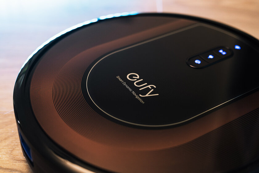 Умный, стильный и недорогой: обзор робота-пылесоса Eufy RoboVac G30 Hybrid