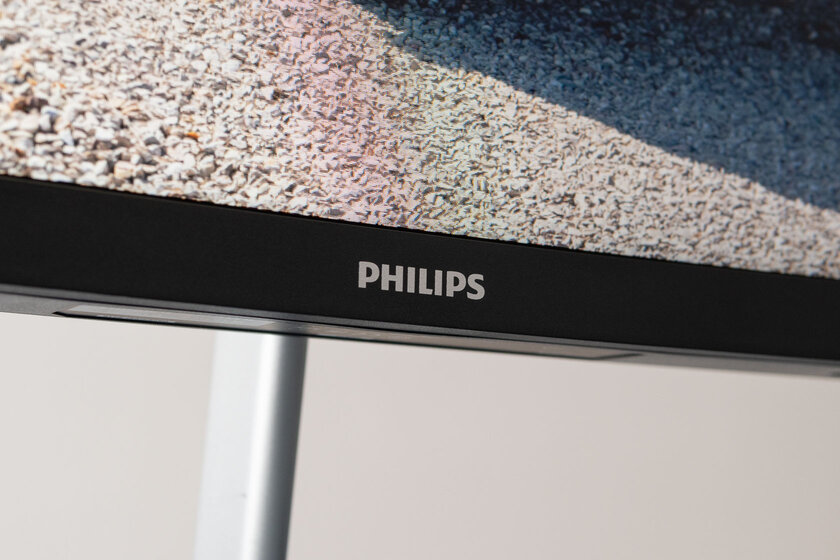 Игровой монитор в офисном обличии. Обзор Philips 322E1C
