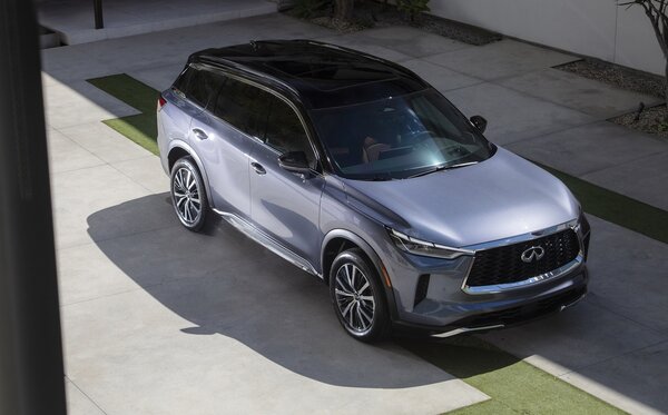 Infiniti QX60 второго поколения стал солиднее и получил автомат вместо вариатора