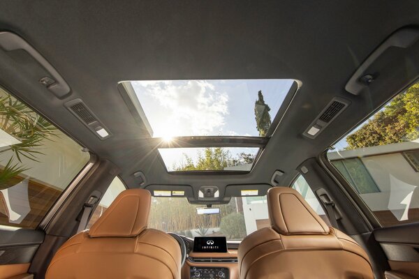 Infiniti QX60 второго поколения стал солиднее и получил автомат вместо вариатора