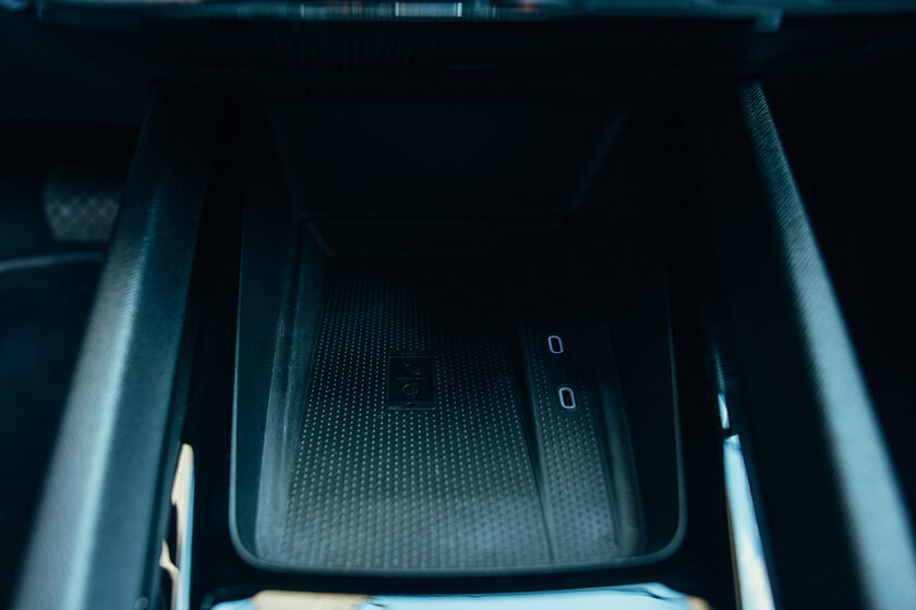 Если бы я покупал автомобиль, то это был бы он. Тест-драйв Skoda Octavia A8 — Салон. 12