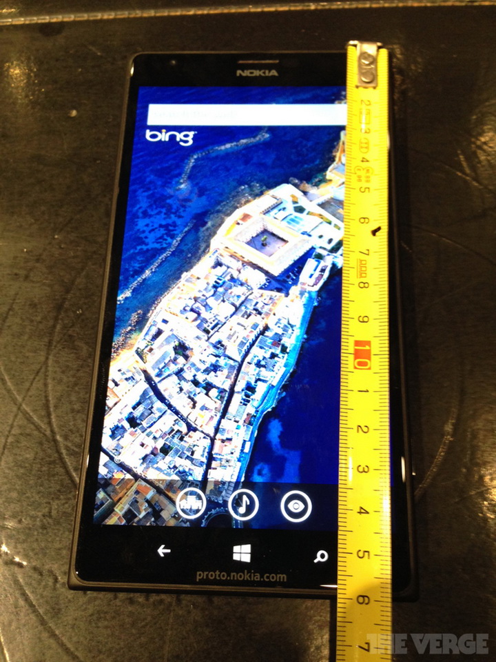 Качественные фотографии смартфона Nokia Lumia 1520