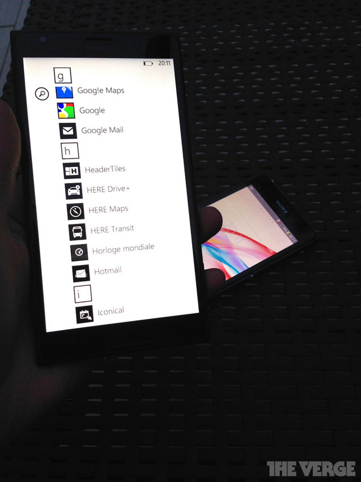 Качественные фотографии смартфона Nokia Lumia 1520