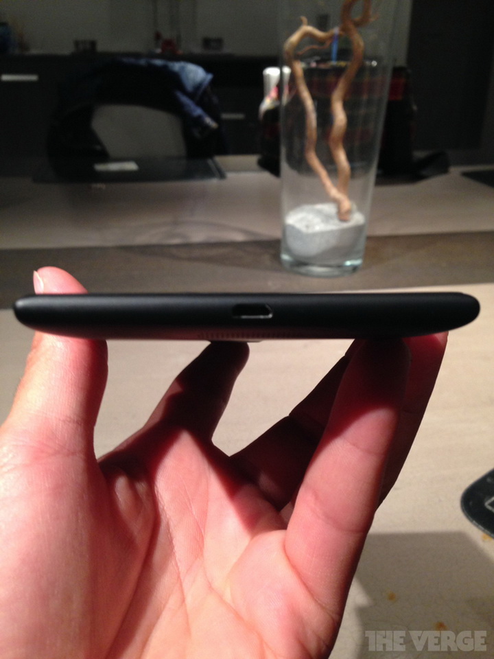 Качественные фотографии смартфона Nokia Lumia 1520