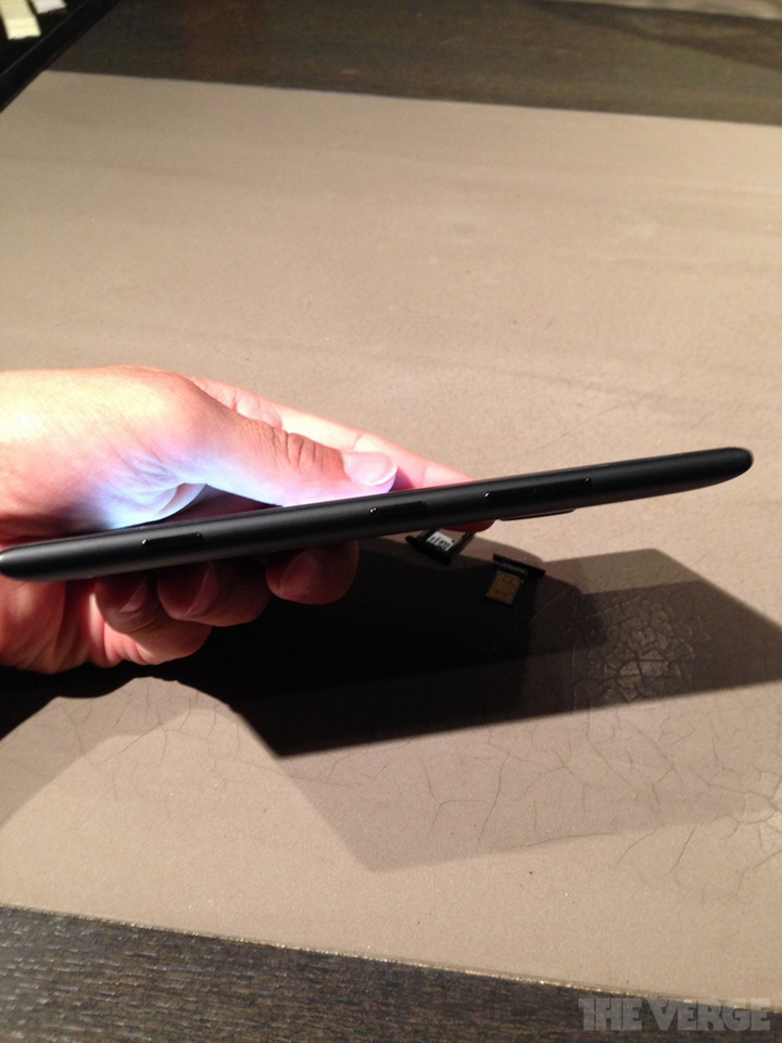 Качественные фотографии смартфона Nokia Lumia 1520