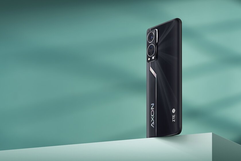 ZTE анонсировала Axon 30, это второй смартфон компании с подэкранной селфи-камерой