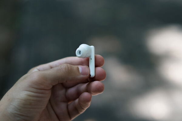 Если искали недорогие, но хорошие TWS-наушники. Обзор HONOR Earbuds 2 Lite