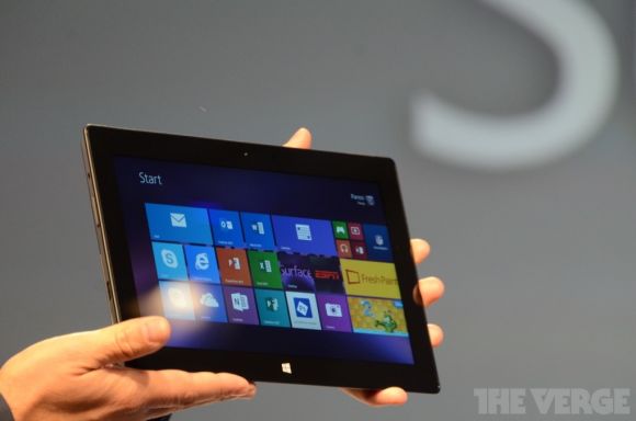 Microsoft анонсировала второе поколение планшетов Surface с новыми аксессуарами