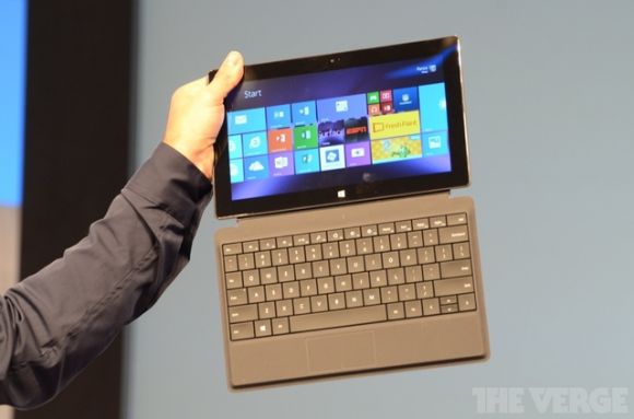 Microsoft анонсировала второе поколение планшетов Surface с новыми аксессуарами