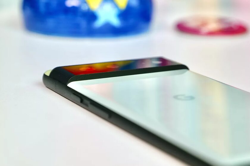 Google выпустил лучший недорогой смартфон за свою цену. Обзор Pixel 6