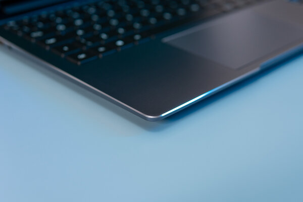 Huawei в очередной раз поднимает планку ультрабуков. Обзор MateBook 14s — Новый цвет в старом дизайне. 4