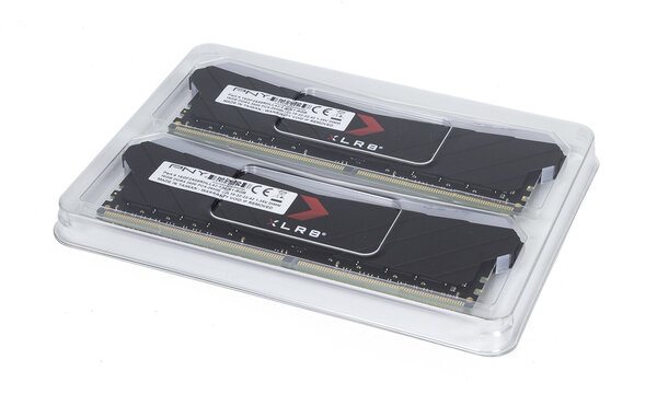 Обзор оперативной памяти PNY DDR4 XLR8 Gaming EPIC-X RGB 32 Гбайт: красота требует жертв — Внешний вид, спецификации. 2