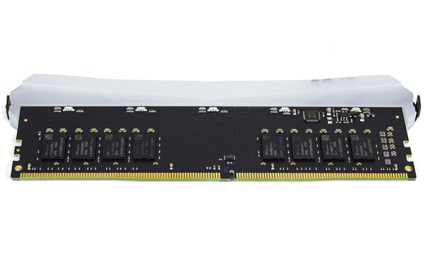 Обзор оперативной памяти PNY DDR4 XLR8 Gaming EPIC-X RGB 32 Гбайт: красота требует жертв — Внешний вид, спецификации. 8