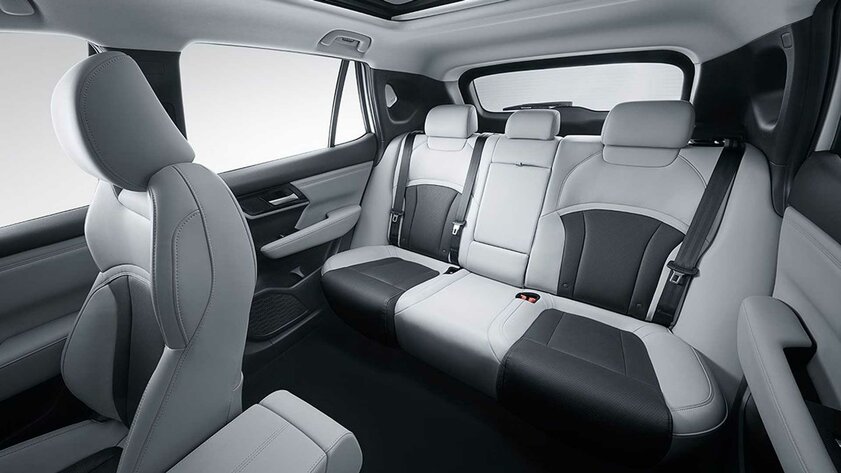 Японский космический корабль: Mitsubishi представила электрокар Airtrek